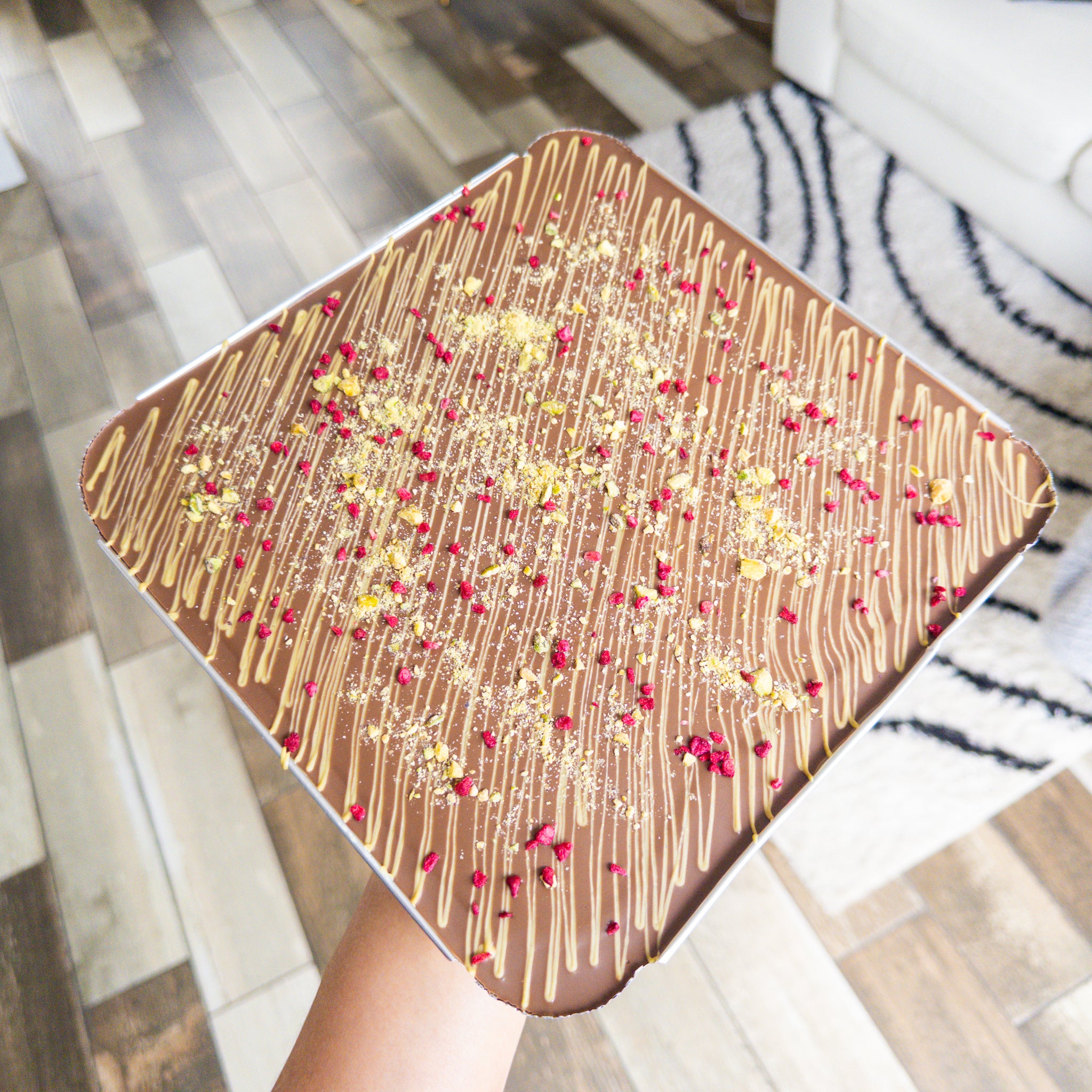 XL Viral Dubai Cake Tray